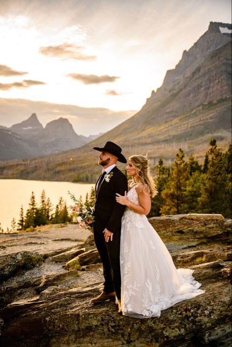 Groom Suit With Cowboy Hat, Grooms Wearing Hats, Suits And Cowboy Hats Wedding, Groom In Cowboy Hat, Black Suit With Cowboy Hat, Cowboy Wedding Pictures, Cowboy Hat With Suit, Groom With Cowboy Hat, Groom Cowboy Hat