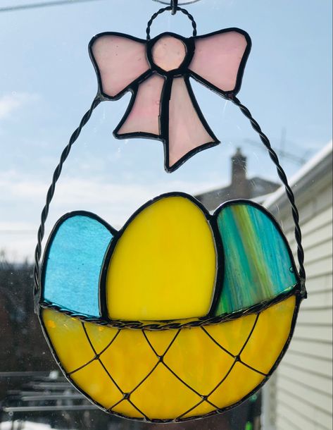 Easter Stained Glass Ideas, Easter Stained Glass Patterns, Stained Glass Easter, Glass Painting Patterns, Stained Glass Studio, Stained Glass Window Panel, Glass Bottle Crafts, Stained Glass Diy, Stained Glass Crafts