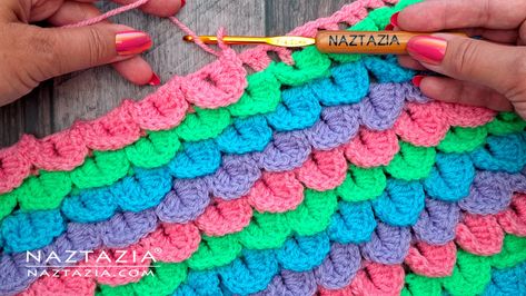 Crochet Crocodile Stitch Crochet Crocodile Stitch Pattern, Books Marks, Crocheted Fashion, Adult Blankets, Tunisian Stitches, Granny Stripe Crochet, Crochet Crocodile, Crochet Blanket Edging, Crocheted Blankets