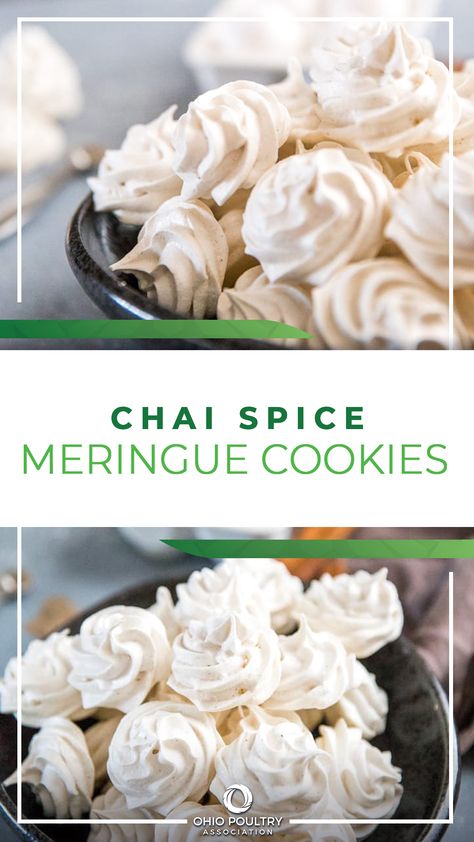 Spiced Meringue Cookies, Maple Meringue Cookies, Coffee Meringue Cookies, Yule Log Cookies, Meringue Cookie Flavors, Holiday Meringue Cookies, Fall Meringues, Merguine Cookies Recipe, Thanksgiving Meringue Cookies