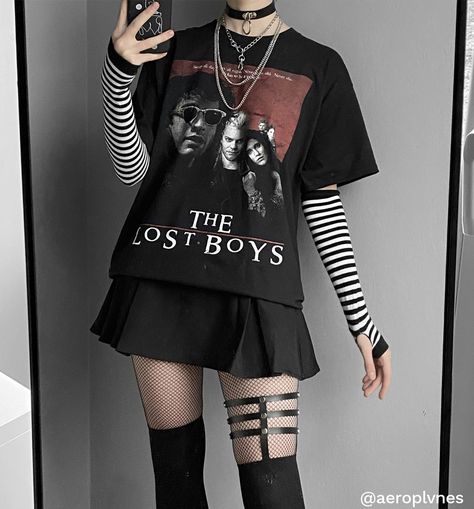 Grunge Style Aesthetic, Goth Gifts, How To Impress, Goth Rock, Punk Emo, Goth Girl, Grunge Outfits, Gifts For Her, Tumblr