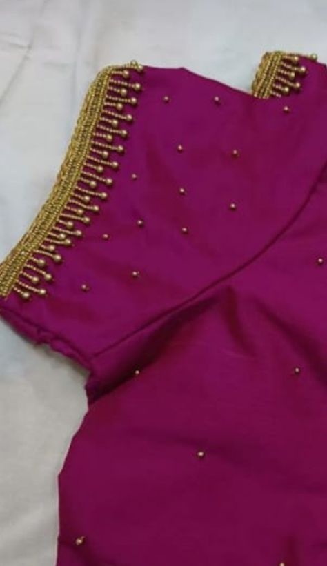 Hand Aari Work Blouse Design, Short Hand Aari Work Blouse Design, Aari Designs For Blouse, Sleeve Aari Work, Aari Work Blouse Design, Short Hand, Aari Designs, Simple Blouse Designs, Aari Work Blouse