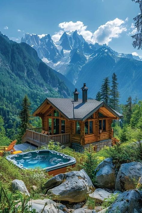 Mountain Hut Interior, Hut Interior, Mountain Hut, Dream House Aesthetic, Random Products, Log Home Designs, Cabin In The Mountains, Mountain Huts, Animal Images