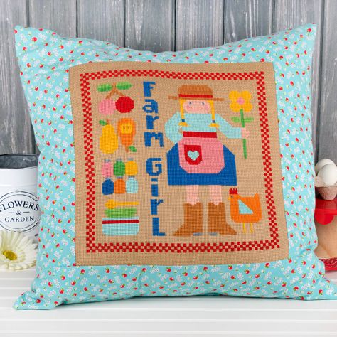 Cross Stitch Pillow Pattern Free, Cross Stitch Pillows Diy, Pillow Cross Stitch Pattern, Diy Embroidered Pillow, Cross Stitch Pillow Pattern, Cross Stitch Pillow Case, Cross Stitch Pillows, Dual Sided Cross Stitch Pillow, Cross Stitch Pillow Finishing Ideas