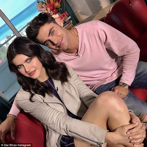 Alexandra Daddario grabs a razor while poolside with Zac Efron #dailymail Zac Efron Baywatch, Alexander Daddario, Alex Daddario, Actors Funny, Hottest Male Celebrities, Matthew Daddario, Montage Photo, Embarrassing Moments