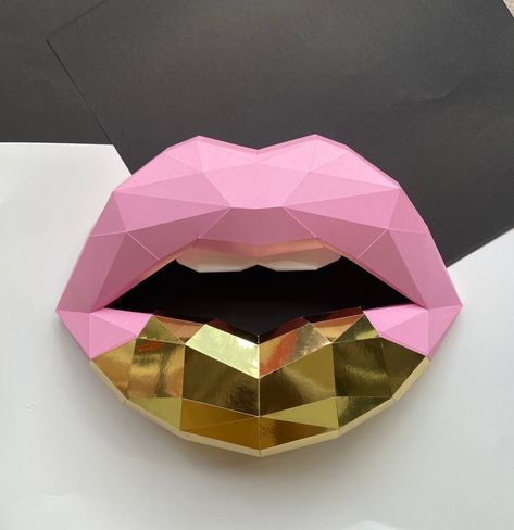 Set of 5 Paper Lips | Makeup Wall Art | Lips Wall Art | Dentist Gift | | Lip Art | Studio Decor | Gift For Makeup Artis | Paper Lips | Salon Decor. 3D paper lips wall art are trendy right now and will make a perfect decor for your dressing room, salon, makeup studio or even your home. It also makes for a perfect gift to your girlfriend that loves makeup, a makeup artist, a dentist, a lip artist or anyone really ...because EVERYONE HAS LIPS. This listing is for just 5 lips. 💋2 light pink lips  ? Pmu Studio Ideas, Lip Gloss Quotes, Art Studio Decor, Event Space Design, Make Up Studio, Light Pink Lips, Makeup Wall Art, Rose Fushia, Gifts For Dentist