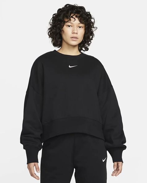 Nike Sportswear Phoenix Fleece, Sporty Pants, Nike Fleece, Oversized Crewneck, Loungewear Luxury, Womens Crewneck, Crew Neck Jumper, Black Nike, Mixing Fabrics