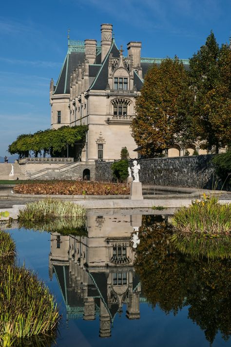 Farm Estate, Biltmore House, Mansion Designs, Carolina Girl, Biltmore Estate, Gilded Age, Flipping Houses, Classical Architecture, Sense Of Place