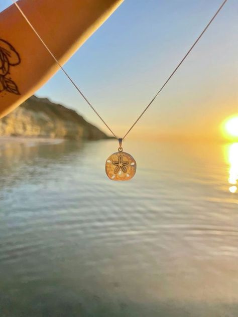 Beachy Jewellery, Ocean Accessories, Sand Dollar Necklace, Coastal Jewelry, Surf Jewelry, Sea Necklace, Beachy Jewelry, Ocean Necklace, Preppy Jewelry