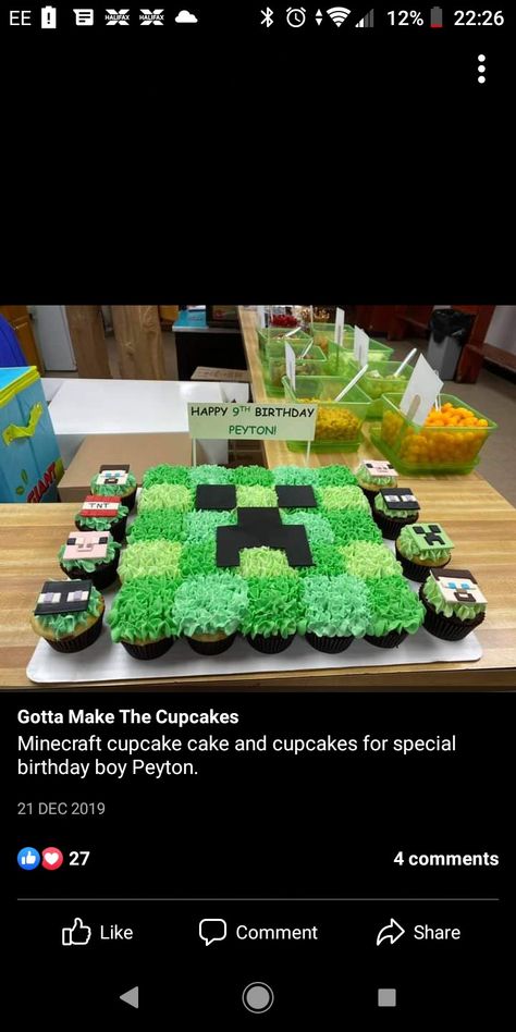 Minecraft Birthday Cupcake Cake, Creeper Cupcake Cake, Minecraft Dessert Table, Minecraft Pull Apart Cupcake Cake, Minecraft Birthday Cupcakes, Minecraft Party Cake, Minecraft Cupcakes Ideas, Minecraft Cupcake Cake, Minecraft Birthday Party Cake