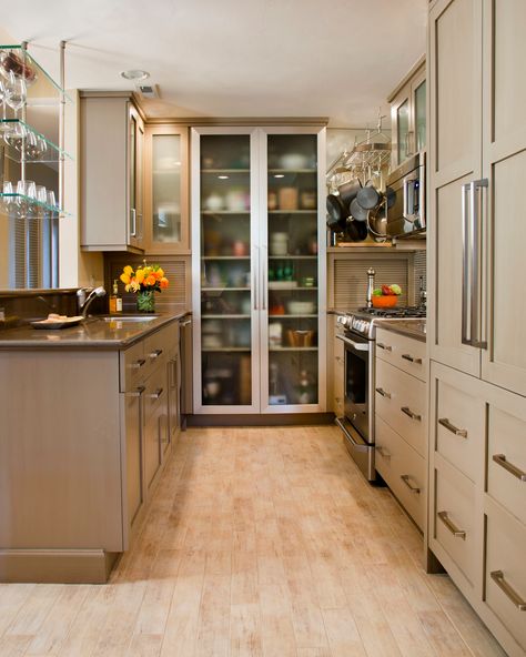 Galley Kitchen With Pantry At End, One Sided Galley Kitchen, Bamboo Kitchen Design, Galley Kitchen Pantry, Opening Up A Galley Kitchen, Big Modern Kitchen, Galley Kitchen Cabinets, Tan Kitchen Cabinets, Low Cost Kitchen