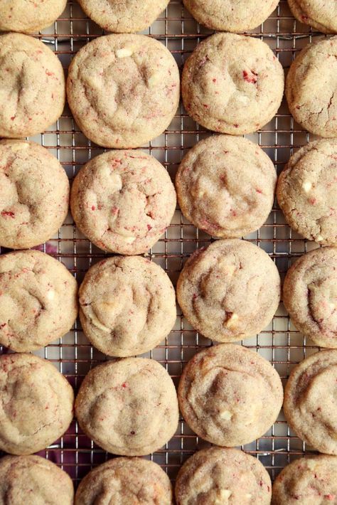 Chai Sugar Cookies, Dehydrated Strawberries, Chewy Sugar Cookie Recipe, Strawberry White Chocolate, Chocolate Chai, Joy The Baker, Chewy Sugar Cookies, Sugar Cookie Recipe, Tea Cookies