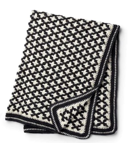 Geometric Crochet Blanket, Black And White Blanket, Black And White Crochet, Crochet Characters, Geometric Blanket, Crochet Skirt Pattern, Chunky Crochet Blanket, Crochet Blanket Designs, Crochet Abbreviations