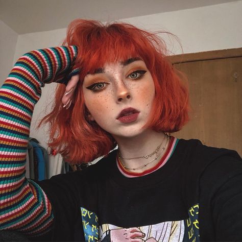 ••••••• Color is sunset orange +  arctic mist diluter #arcticfoxyes Cabello Aesthetic, E Girl Makeup, Drag Make-up, Short Grunge Hair, Inspo Makeup, Identity Crisis, Hair Streaks, Smink Inspiration, Alternative Makeup