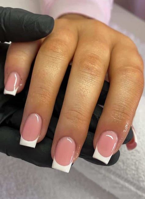 70 Easy Summer Nails You'll Want to Try Really Short French Tip Acrylic Nails, French Tip Acrylics Square, Really Short Nails Design, Really Short Acrylic Nails, Acrillic Nails, Easy Summer Nails, Really Short Nails, Short Coffin, Short Square Nails