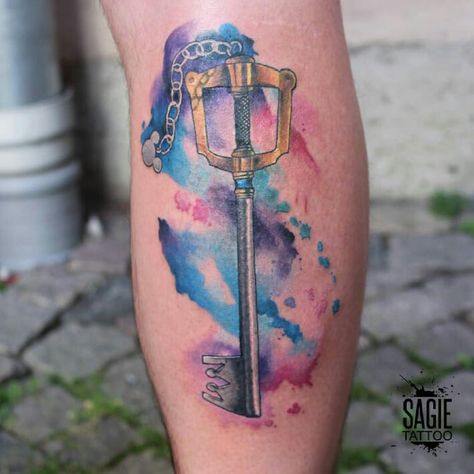 Kingdom hearts tattoo Keyblade Tattoo, Kingdom Hearts Tattoo, Kingdom Hearts Keyblade, Nerdy Tattoos, Hearts Tattoo, Gamer Tattoos, Key Tattoo, Kingdom Hearts Art, Gaming Tattoo