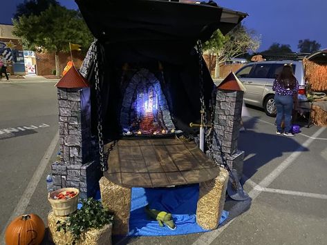 Castle themed Trunk or Treat idea Castle Theme Trunk Or Treat, Royal Trunk Or Treat, Castle Themed Trunk Or Treat, Haunted Castle Trunk Or Treat, Dnd Trunk Or Treat, Midevil Trunk Or Treat Ideas, Medieval Trunk Or Treat Ideas, Dungeons And Dragons Trunk Or Treat, Fantasy Trunk Or Treat