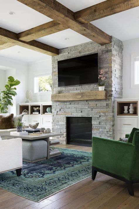 Grey Stone Fireplace, Beach Style Living Room, Tv Mounted, Beach Theme Living Room, Coastal Cottage Style, Beachfront Decor, Beach Living Room, Family Room Walls, Cottage Style Home