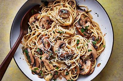 Garlic & Mushroom Spaghetti Recipe | Waitrose & Partners Mushroom Spaghetti, Vegan Mushroom Pasta, Veggie Mains, Mushroom Recipes Pasta, Meat Free Monday, Spaghetti Recipe, Stop Scrolling, Garlic Mushrooms, Mushroom Pasta