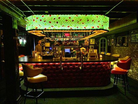 Dive Bar Astethic, Dive Bar Bathroom, Dive Bar Aesthetic, Gothic Food, Bar Lounge Design, Bar Concept, Dive Bars, Golf Simulator, Tom Cat