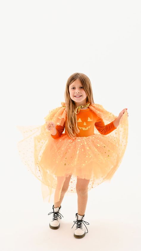 Halloween Diy Pumpkin Costume Kids, Pumpkin Toddler Costume, Girls Pumpkin Costume, Pumpkin Costume Kids, Diy Pumpkin Costume, Cute Scarecrow Costume, Tulle Halloween Costumes, Kids Pumpkin Costume, Sibling Halloween Costumes