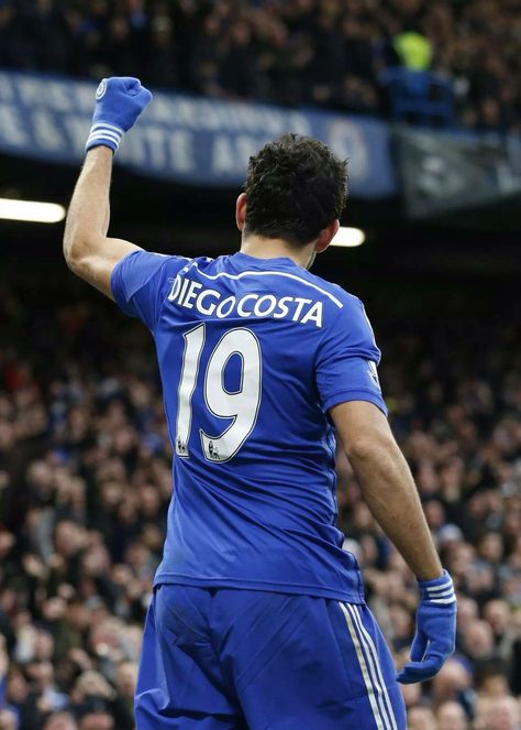 Diego Costa Diego Costa Chelsea, Soccer Posters, Chelsea Football Team, Chelsea Wallpapers, Diego Costa, Legends Football, Football History, Soccer Poster, Vintage Sport