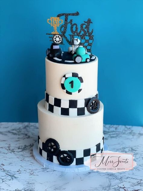 Simple Two Fast Birthday Cake, Two Fast Birthday Cake, Racing Cake, Two Fast Birthday, Two Tier Cake, 1st Birthday Party Invitations, Formula Uno, Cake Studio, Race Car Birthday