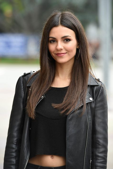 difficulty in conceptualizing her devastating beauty. I just can't Brunette Actresses, Tori Vega, Victoria Justice, Black Leather Jacket, Celebrities Female, Cleveland, Long Hair, Insta Fashion, Hollywood