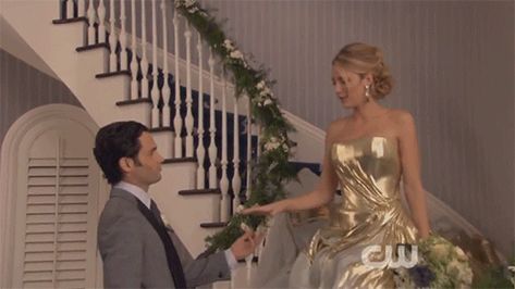 When Dan and Serena got married on Gossip Girl after Dan basically stalked her (oh, and they also had a sibling together). Serena Van Der Woodsen Wedding, Serena And Dan Wedding, Gossip Girl Season 6, Gossip Girl Episodes, Mode Gossip Girl, Gossip Girl Serena, Dan Humphrey, Tv Weddings, Nate Archibald