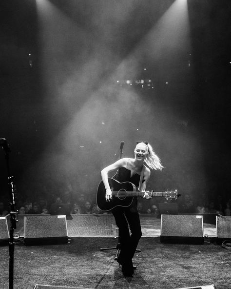 Kelsea Ballerini Concert, Morgan Evans, My Ideal Life, Kelsea Ballerini, Concert Aesthetic, Live Photos, Ideal Life, Cowboy Outfits, Country Music Singers