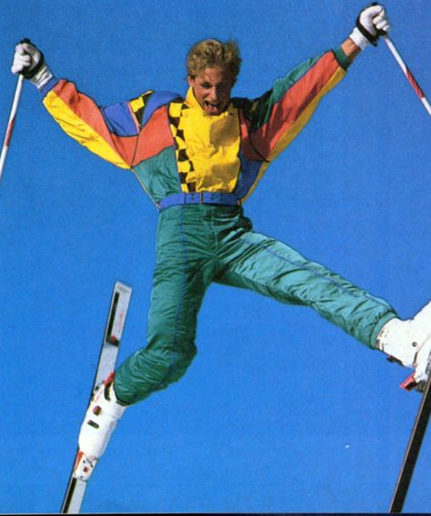 Is it a bird? Is it a plane? No, It's shape shifting, slope carving, skier from the 80's. 80s Aspen, Vintage Ski Outfit, Ski Outfit Men, Mode Au Ski, Ski Magazine, Retro Ski Suit, Ski Vintage, Apres Ski Party, Freestyle Skiing