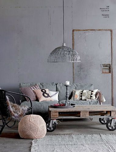 Learn-how-to-get-an-industrial-style-using-pastel-colors-7 Learn-how-to-get-an-industrial-style-using-pastel-colors-7 Smart Tiles, Industrial Living, Industrial Livingroom, Industrial Interiors, Design Del Prodotto, A Living Room, Design Case, Home Fashion, 인테리어 디자인