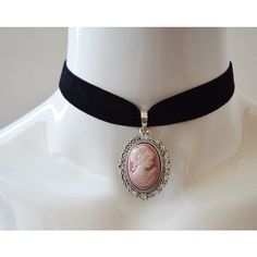 Ribbon Necklace With Pendant, Aesthetic Choker, Choker Velvet, Cameo Choker Necklace, Choker With Pendant, Cute Choker Necklaces, Cameo Choker, Victorian Choker Necklace, Pink Choker Necklace