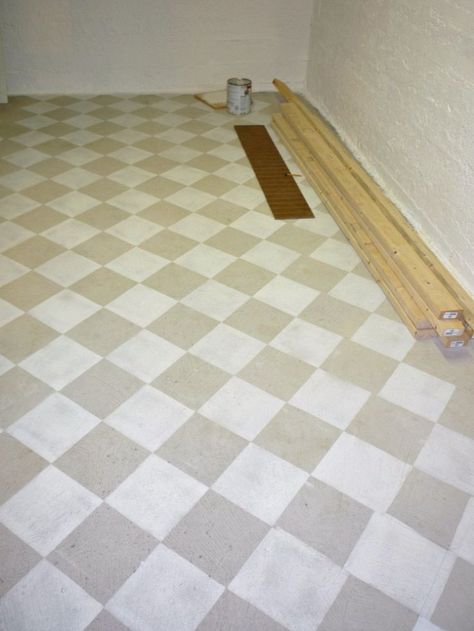 An inexpensive way to dress up a concrete floor -- paint a checkerboard pattern. Painted Cement Patio, Painted Cement Floors, Painting Basement Floors, Concrete Basement Floors, Concrete Basement, Basement Flooring Options, Checkered Floor, Texture Photoshop, Painting Cement