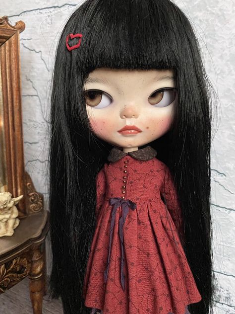 Hazel Eyes Pale Skin, Dark Long Hair, Hair Hazel Eyes, Sculpted Face, Army Wives, Instagram Gift, Gothic Dolls, Doll Painting, Custom Blythe