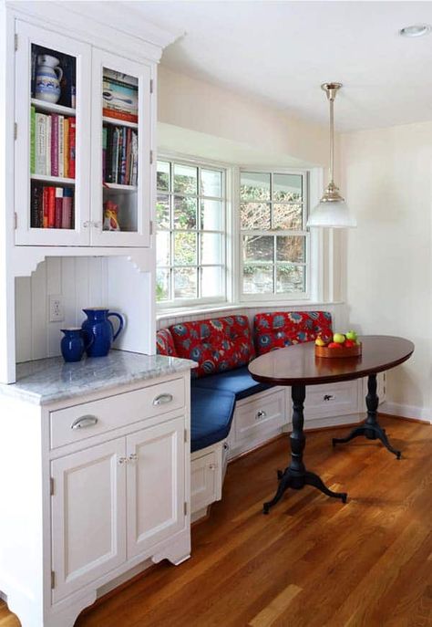 52 Incredibly fabulous breakfast nook design ideas Bay Window Banquette, Bay Window Seating Kitchen, Breakfast Nook Cushions, Bay Window Design, Kitchen Bay Window, Bench Seating Kitchen, Banquette Seating In Kitchen, Bay Window Seat, Kitchen Banquette