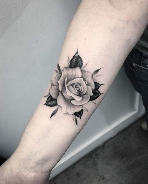 27 Inspiring Rose Tattoos Designs Tina Tattoo, Roos Tattoo, White Rose Tattoo, Black And White Rose Tattoo, Tato Geisha, Tattoos Roses, Nana Tattoo, Rosen Tattoo Frau, Tattoo Roses