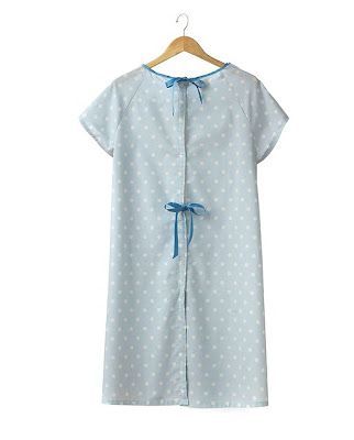 What to take to the hospital Hospital Pink, Sofia Costume, Gown Aesthetic, Comic Clothes, Maternity Hospital, Adaptive Clothing, Hospital Gown, Gown Pattern, Medical Aesthetic