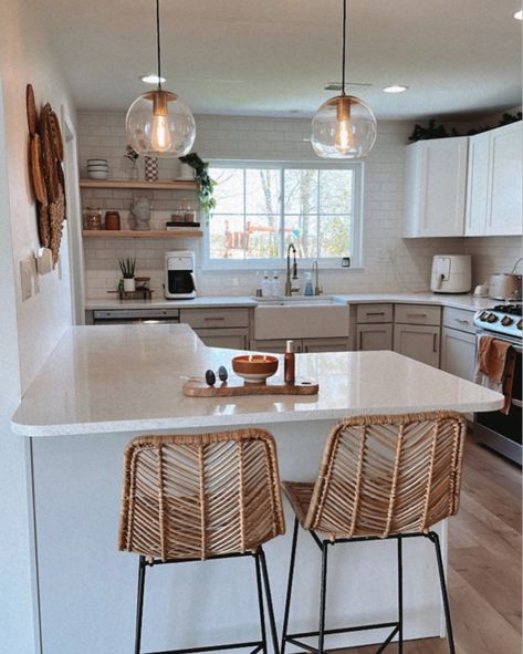 Modern Boho Kitchen, Boho Bar, Boho Apartments, Boho Kitchen Decor, Kitchen Tour, Modern Boho Decor, Minimal Kitchen, Boho Chair, Gold Kitchen