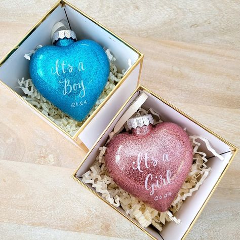 Gender Reveal Ornament Diy, Gender Reveal Christmas Ornament, December Baby Announcement, Gender Reveal Ornament, Gender Reveal Christmas, Christmas Gender Reveal, Blue Ornament, December Baby, Gender Reveal Party Decorations