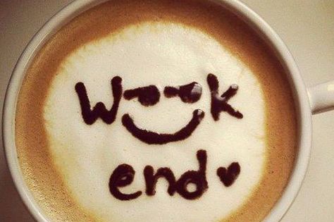 Christmas Prayer, Coffee Latte Art, Cappuccino Machine, Bon Weekend, Cafe Latte, Italian Coffee, Irish Coffee, A Cup Of Coffee, Coffee Latte