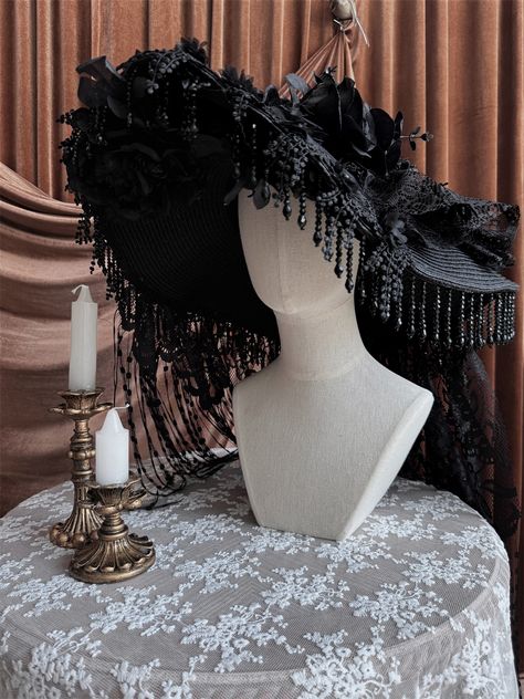 Price for a hat only. Gothic Witch Hats, Ojibwe Hairstyles, Old Hats Vintage, Gothic Witch Hat, 1840s Accessories, Victorian Hats Woman, Dark Queen Dress, Goth Hats, Outfit Ideas Alt