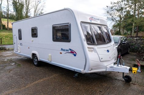 Bailey Pageant Series 6, 6 berth, (2008) Used - Good condition Touring Caravan for sale | CS421A5CD New Motorhomes, Trailer Tent, Towing Vehicle, Touring Caravan, Caravans For Sale, Bus Conversion, Teardrop Trailer, Vw Volkswagen, Car Hire