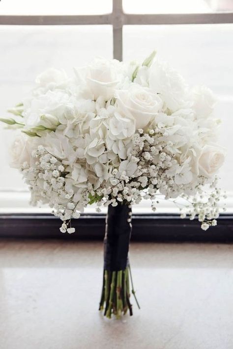 All White Bouquet, Bouquet Bride, All White Wedding, White Bouquet, Baby's Breath, Bride Bouquets, Bridal Bouquets, Bridal Flowers, Beautiful Bouquet