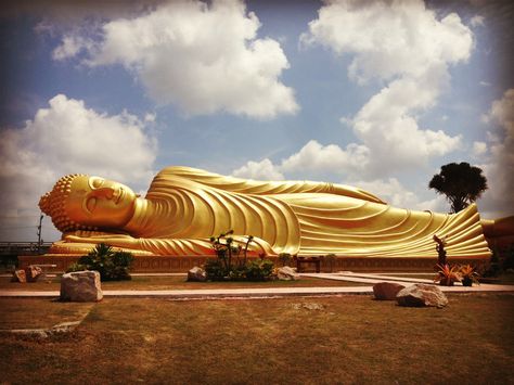 Sleeping Buddha Lego Buddha, Sleeping Buddha, Reclining Buddha, Buddha Decor, Face Drawing Reference, Lord Buddha, Buddha Statues, Buddha Art, Buddhist Art