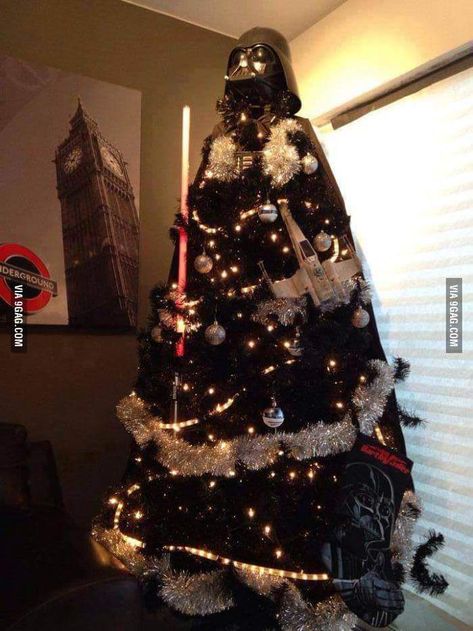 For true #StarWars fans #DarthVader #Christmas Darth Vader Christmas Tree, Star Wars Christmas Tree, Darth Vader Christmas, Themed Christmas Tree, Dark Vador, Star Wars Christmas, 12 December, Star Wars Humor, Star Wars Darth Vader