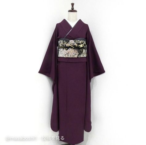 Kimonos Outfits, Japanese Yukata, Japanese Traditional Clothing, Japanese Clothes, Kimono Outfit, Chinese Traditional Clothing, Kimono Design, Traditional Kimono, Uni Outfits