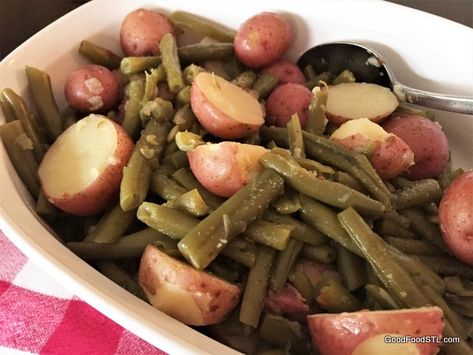 Southern-Style Green Beans and New Potatoes Green Beans And New Potatoes, Green Beans And Red Potatoes, Pot Of Beans, Southern Style Green Beans, Beans And Potatoes, Kitchen Notes, Green Beans And Potatoes, New Potatoes, Fresh Green Beans