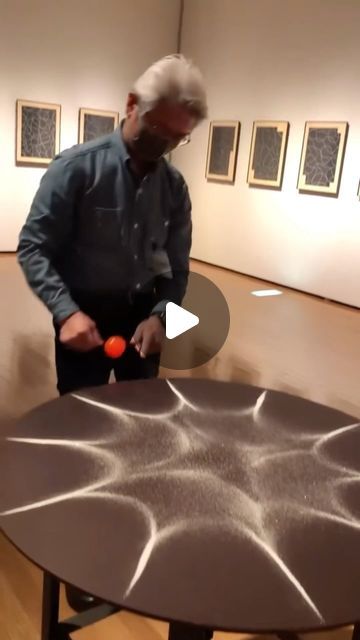 StreetArtGlobe ™ 😱 on Instagram: "‘Event of vibration’ by Japanese artist Kenichi Kanazawa 🫠🤯  Kenichi performs a Cymatics experiment using sound vibrations to form geometric patterns.   Different vibrational frequencies create different geometric patterns. These shapes are repeatable, not random.   Environmental conditions and the size of the medium being vibrated influence the characteristics of the resulting shapes, which are ultimately governed by the general resonance between the sound vibrations and the conditions of all matter involved in the experiment." Shuman Resonance, Cymatics Experiment, Cymatic Art, Sound Visualization, Raindrop Technique, Sound Experiments, Sound Vibration, Instagram Event, Sound Energy