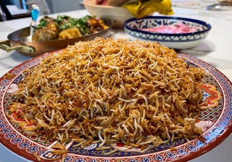 Afghani Rice Recipes, Afghan Rice Recipe, Afghan Dinner, Afghani Rice, Afghan Rice, Afghan Recipes, Afghani Food, Afghanistan Food, Meal Train